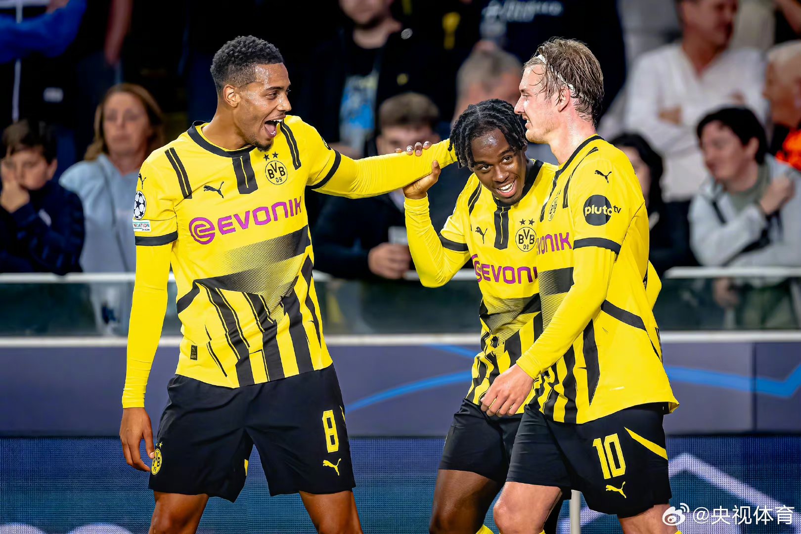 米兰-关于赛后多特蒙德备战德甲；再遭质疑细节曝光；话题不断；更衣室氛围转暖的信息