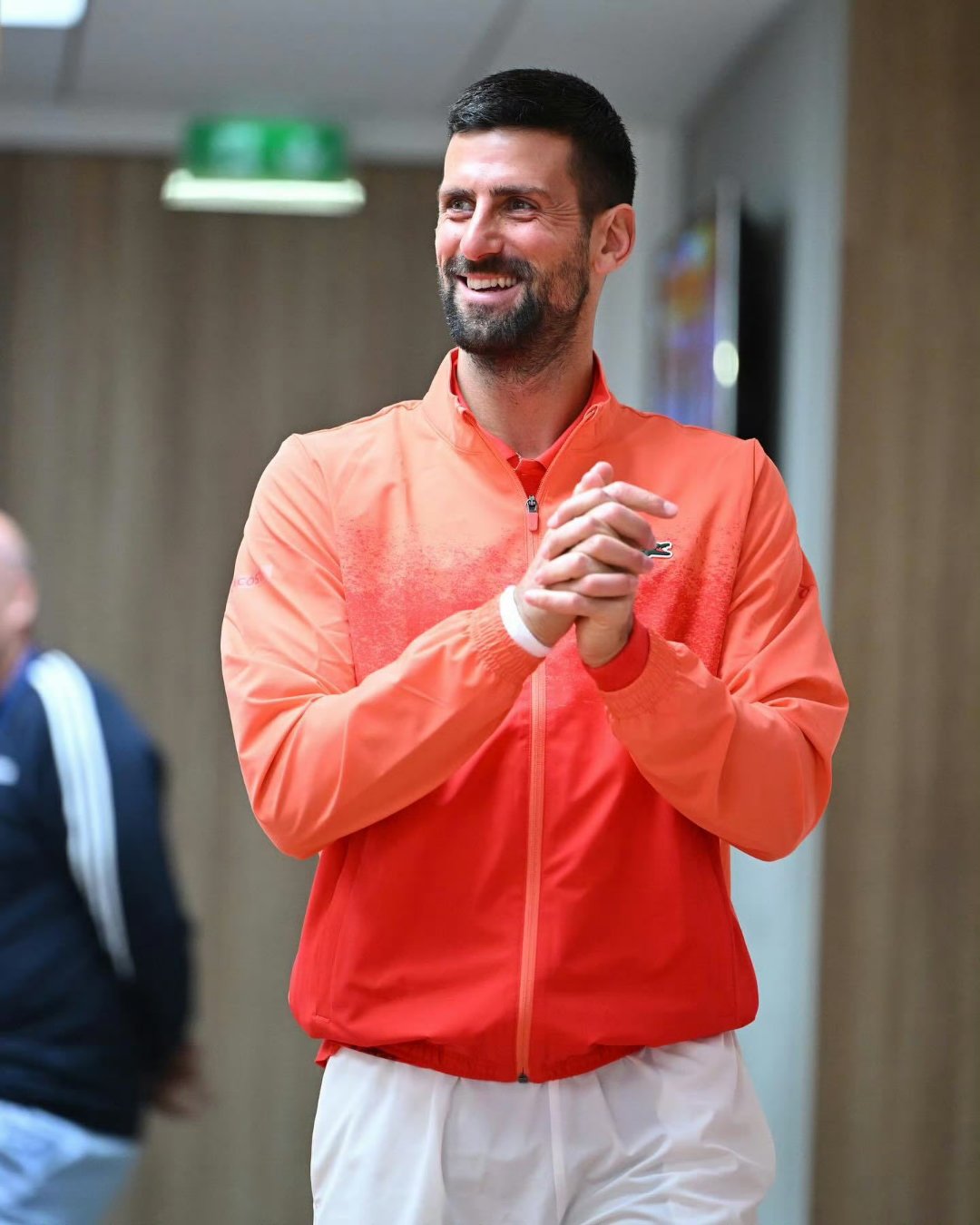 MILAN-关于德约科维奇回归赛场，战术调整首场状态亮眼，老鹰观众沸腾！的信息